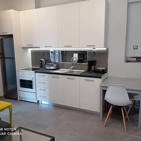 Sunny Penny's Modern * Volos