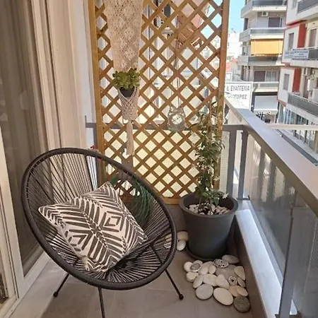 Sunny Penny's Modern